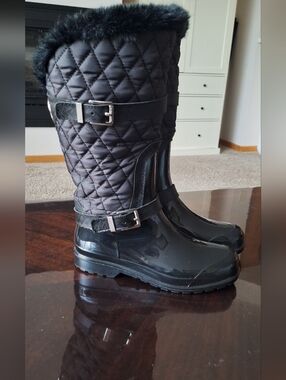 Michael Kors Black Quilted Faux-Fur Trim Rain Boots